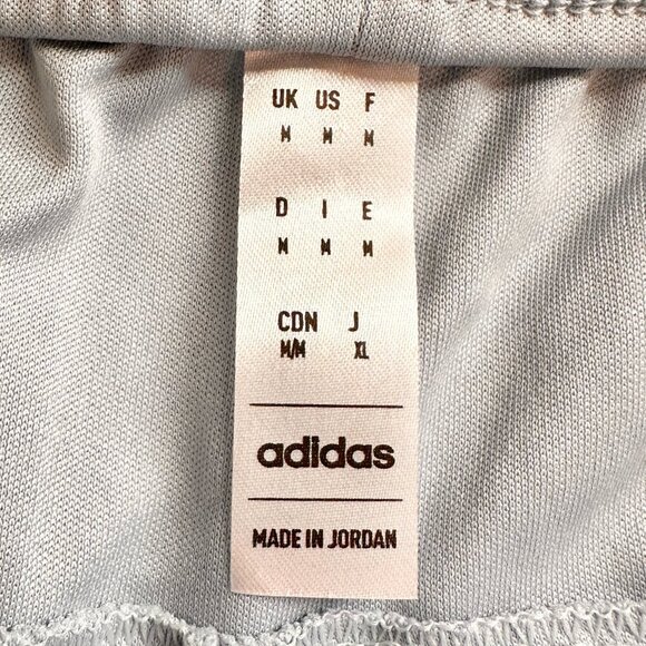 New Adidas Active Shorts Men's Size M Blue Iconic 3 Stripes Detail Athletic - Picture 4 of 12